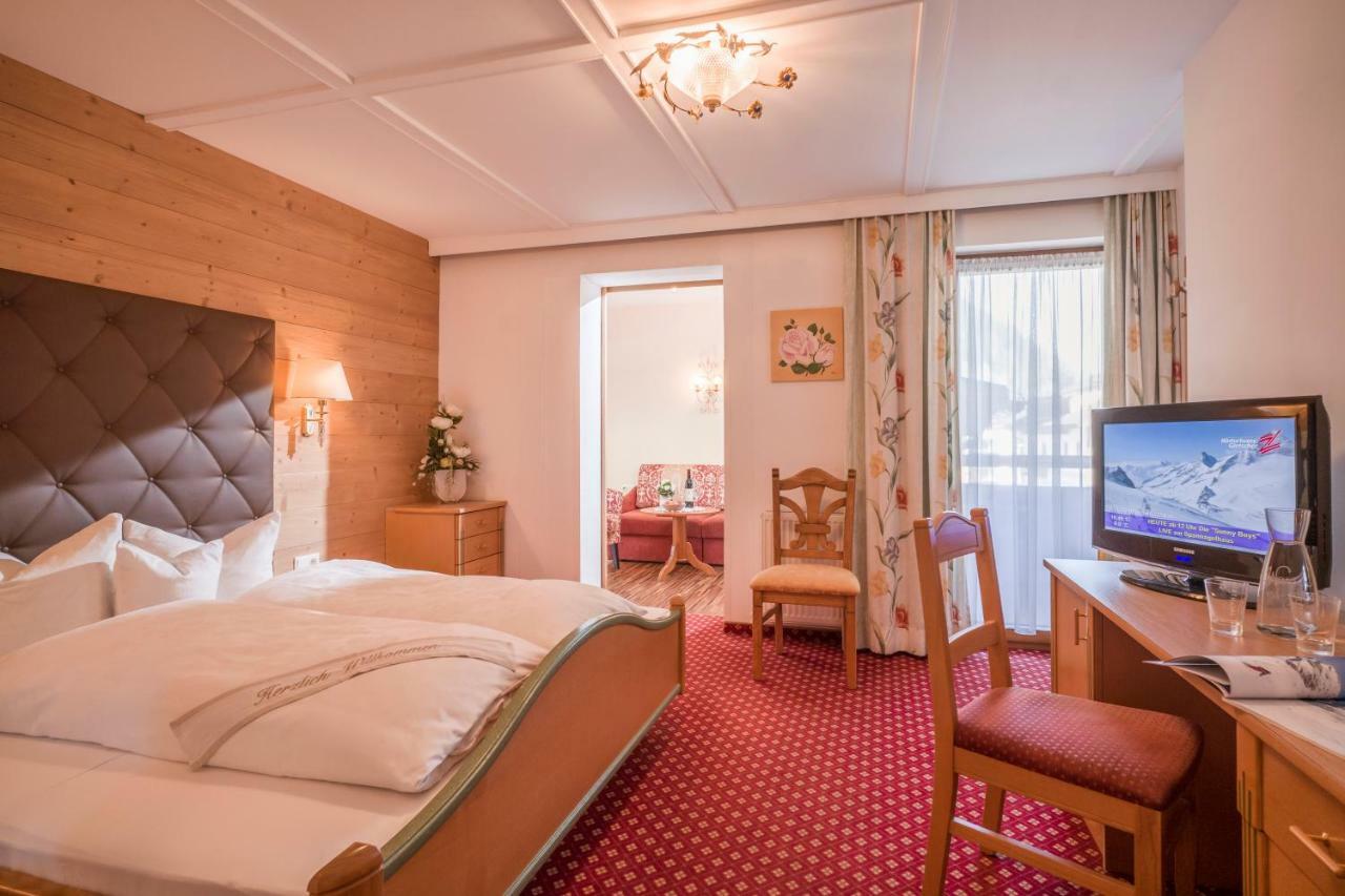 Hotel Viktoria & Landhaus Joggl Mayrhofen Buitenkant foto