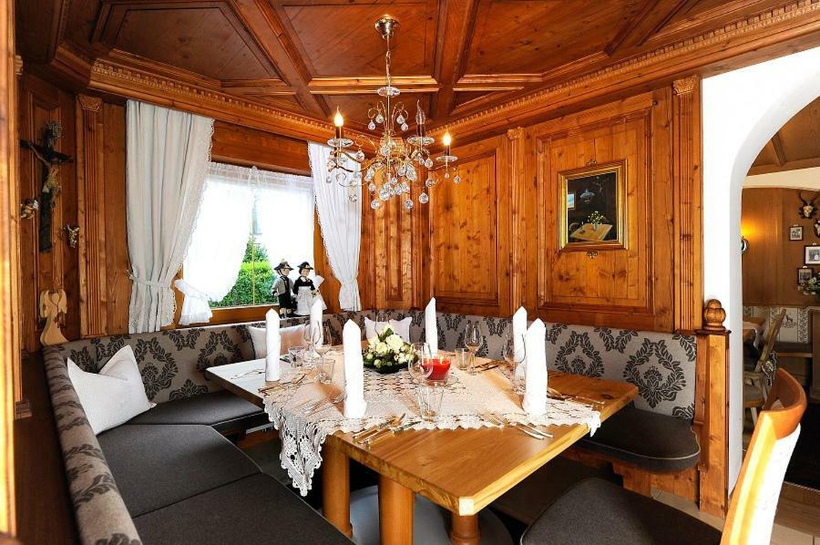 Hotel Viktoria & Landhaus Joggl Mayrhofen Buitenkant foto