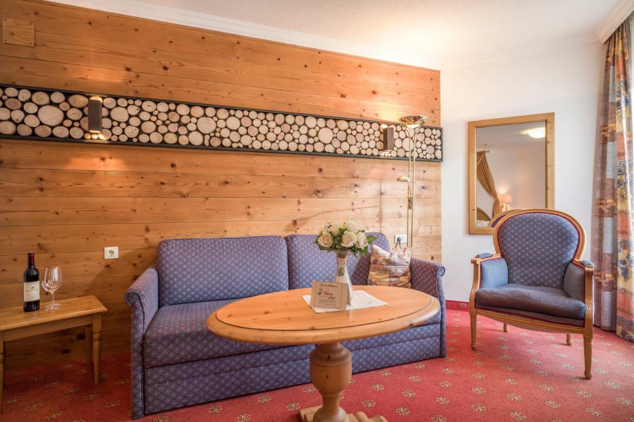 Hotel Viktoria & Landhaus Joggl Mayrhofen Buitenkant foto
