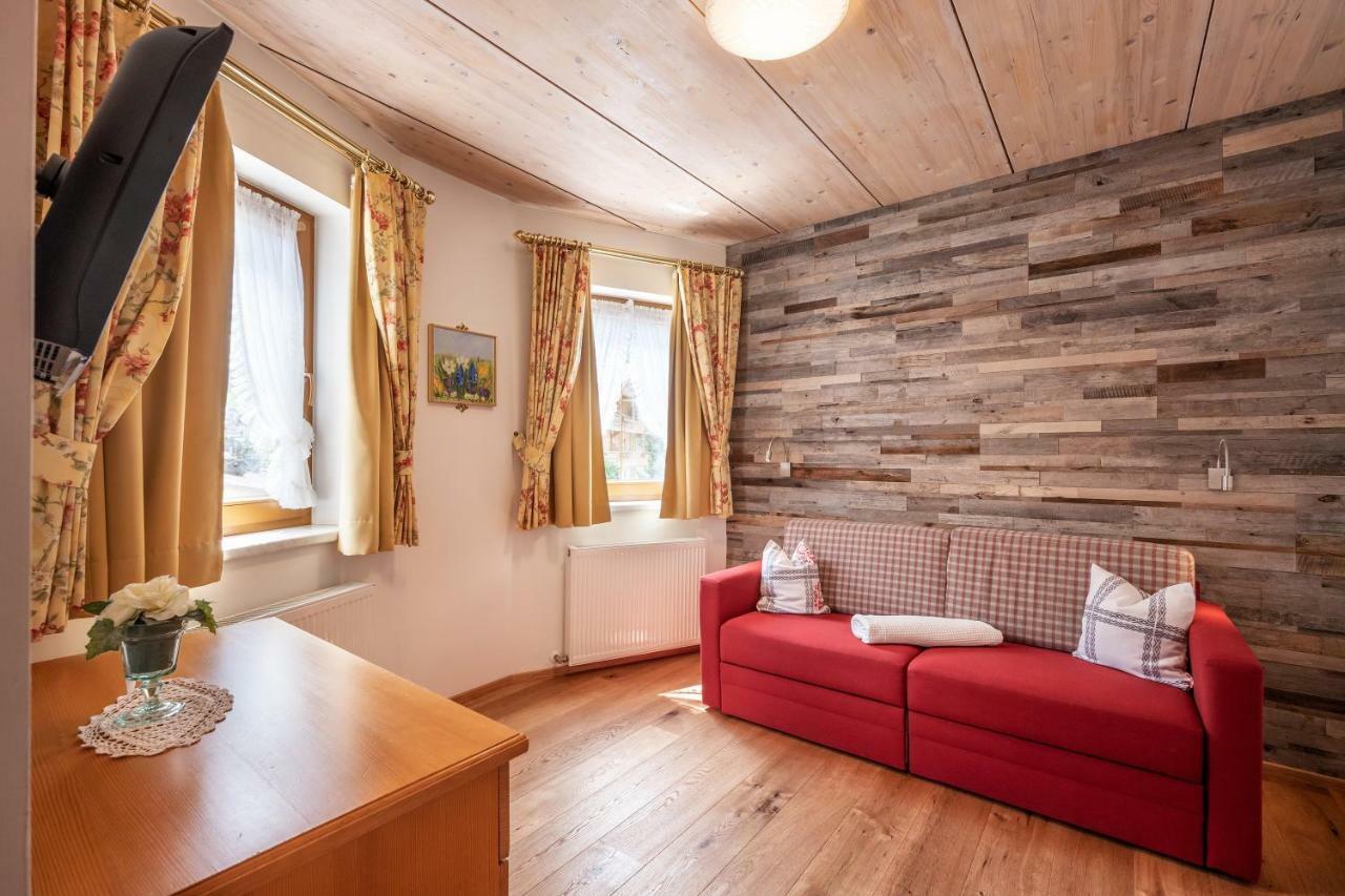 Hotel Viktoria & Landhaus Joggl Mayrhofen Buitenkant foto