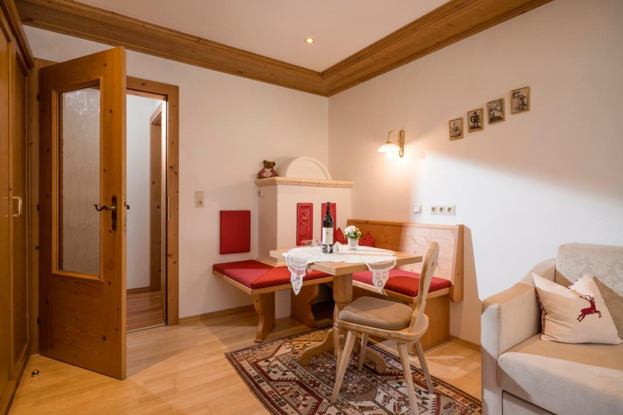 Hotel Viktoria & Landhaus Joggl Mayrhofen Buitenkant foto